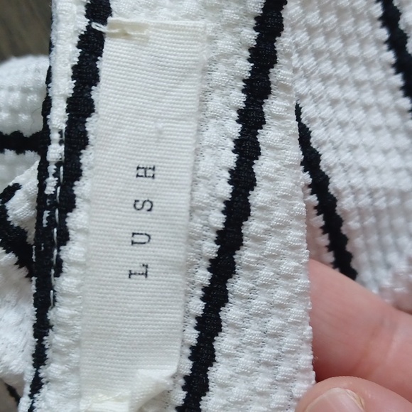 Lush Striped Dress - Picture 11 of 11